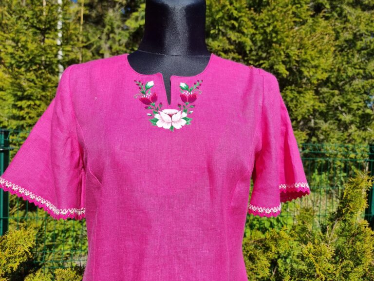 Linane tikandiga kleit