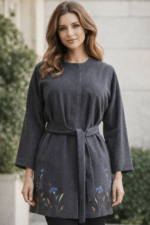 Tumehall villane mantel käsitöötikandiga