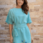 Mündiroheline käsitöötikandiga linane kleit, suurus M-L