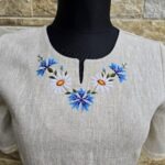 Hele naturaalne linane,käsitöötikandiga kleit suurus M