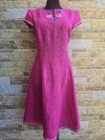 Linane fuksia roosa käsitöötikandiga kleit suurus S-M - Image 2