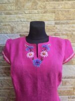 Linane fuksia roosa käsitöötikandiga kleit suurus S-M