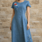 Sinine linane käsitöötikandiga kleit suurus XS