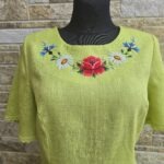 Salatiroheline linane käsitöötikandiga kleit suurus M-L