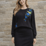 Must käsitöötikandiga kampsun L-XL