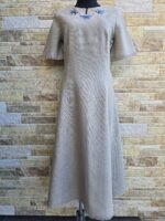 Linane käsitöötikandiga kleit suurus L - Image 3