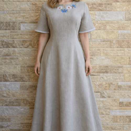 Linane käsitöötikandiga kleit suurus M