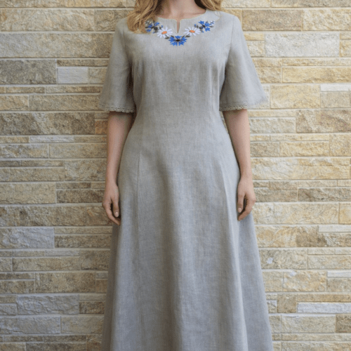 inane Muhu käsitöö tikandiga kleit Eesti käsitöö Muhu tikand Lilletikandiga kleit linen hand-embroidered dress